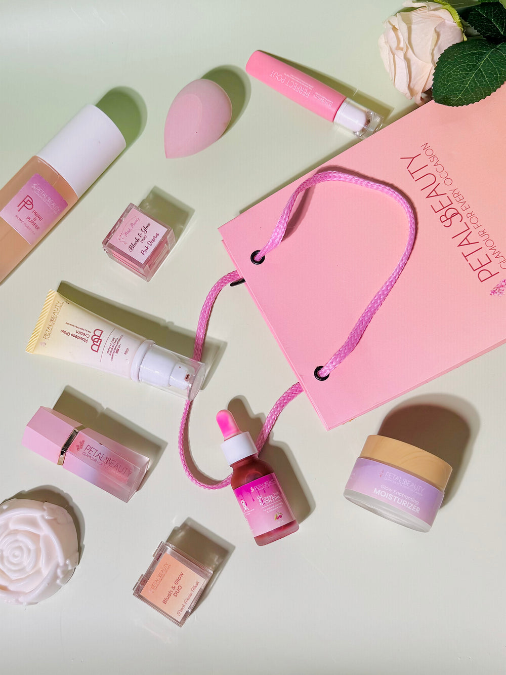 Petals Beauty shopping bag